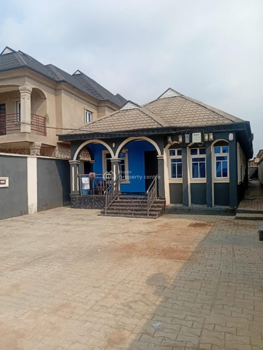 4 Bedroom Bungalow, Ebute, Ikorodu, Lagos, Detached Bungalow for Sale