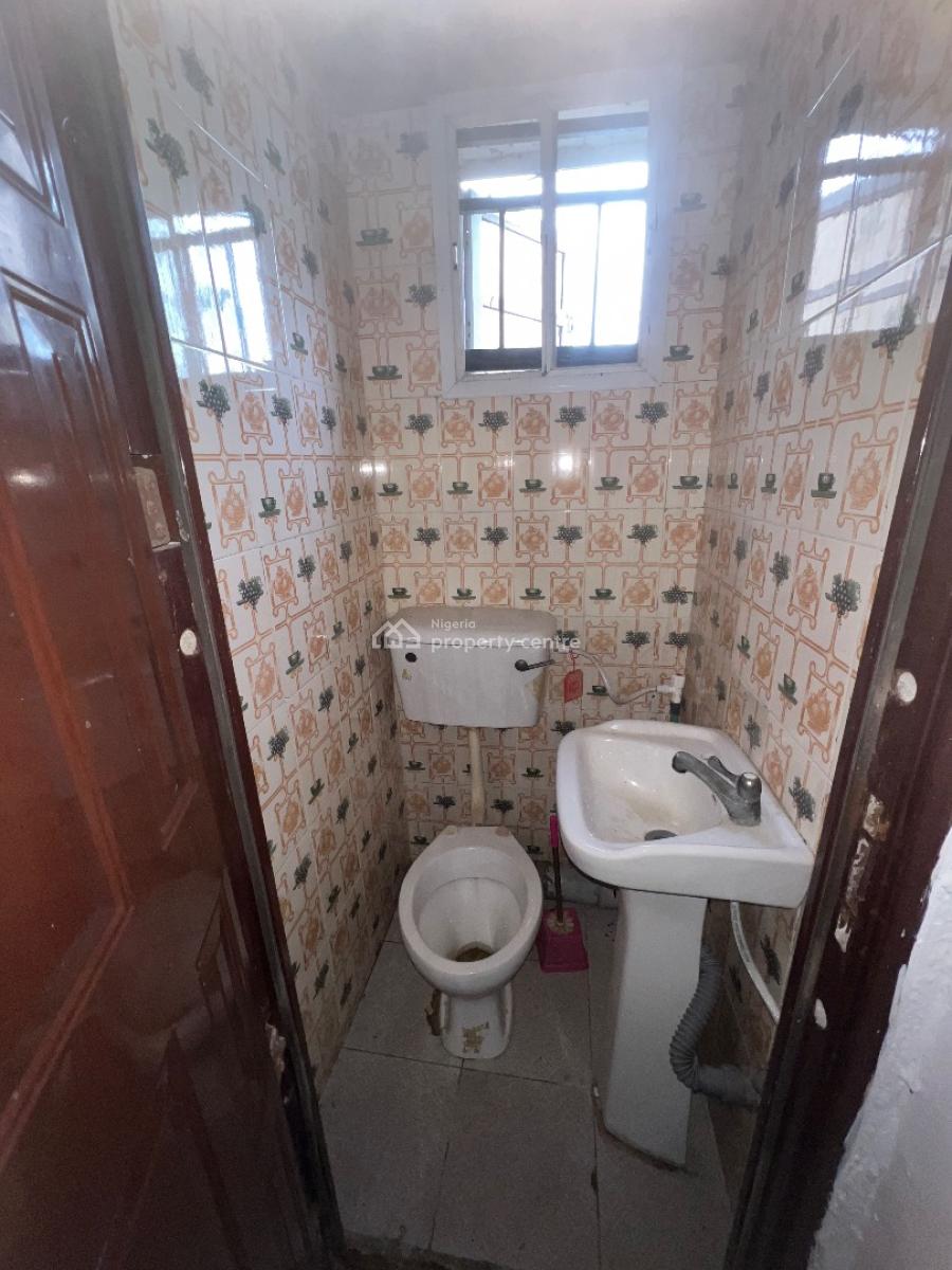 2bedroom Flat, in Estate By Blenco Super Market, Sangotedo, Ajah, Lagos, Flat / Apartment for Rent