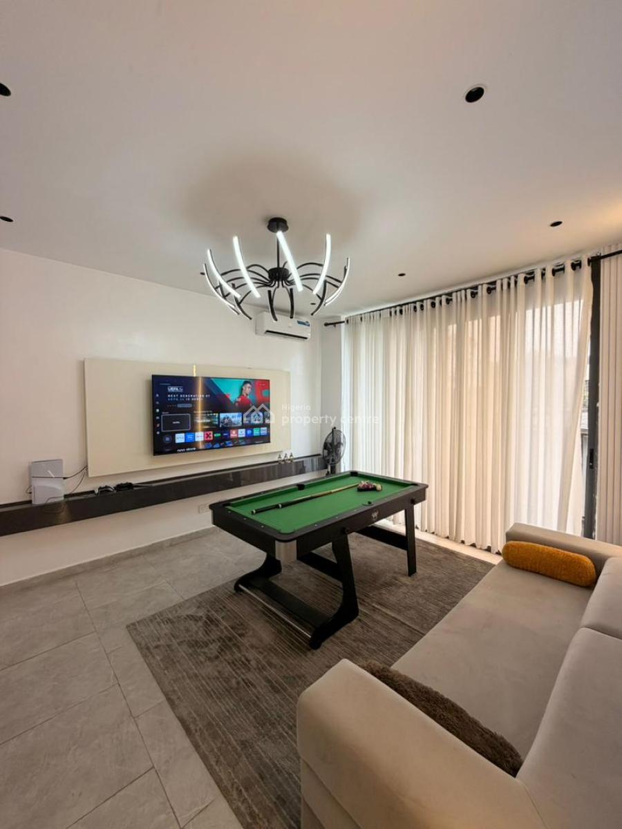 Femicadence 2 Bedroom with Private Cinema, Gra, Jericho, Ibadan, Oyo, Flat / Apartment Short Let