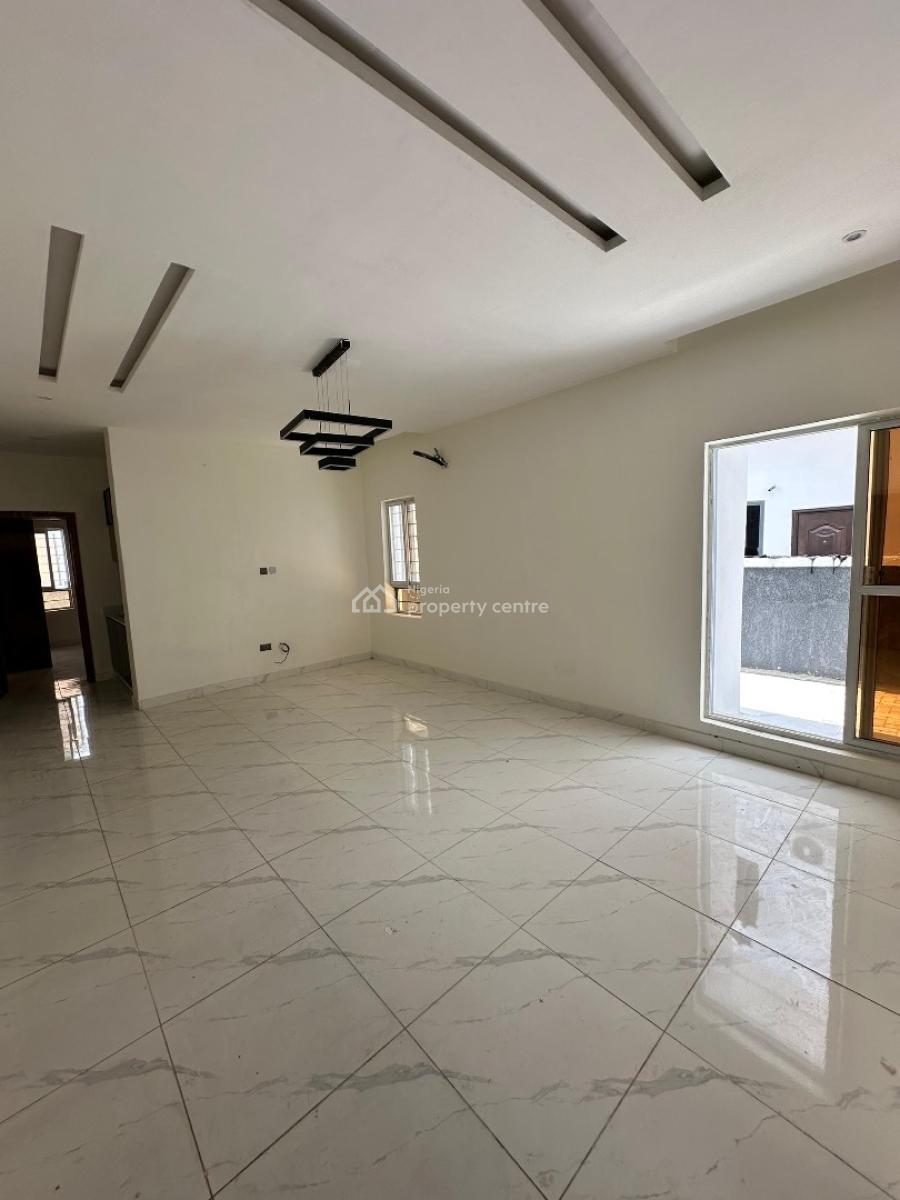 1 Bedroom Smart Apartment with Fitted Kitchen Perfect for Short-stays, in a Very Serene and Highly Secured Estate, Lekki Phase 2, Lekki, Lagos, Flat / Apartment for Sale