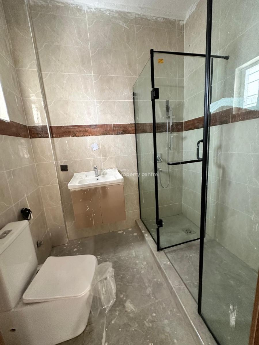 1 Bedroom Smart Apartment with Fitted Kitchen Perfect for Short-stays, in a Very Serene and Highly Secured Estate, Lekki Phase 2, Lekki, Lagos, Flat / Apartment for Sale