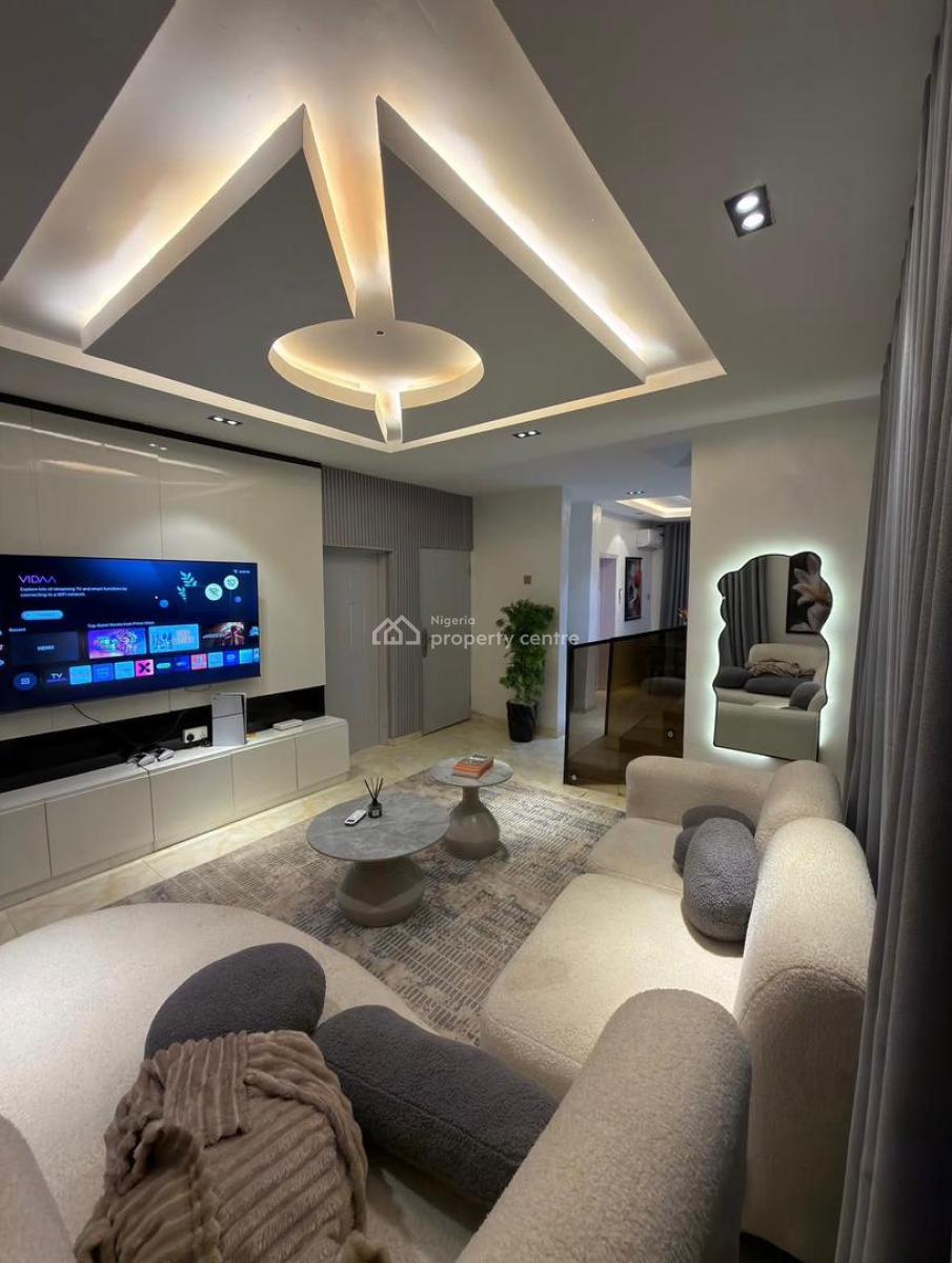 Femicadence 3 Bedroom with Ps5 and Ludo, Ring Road, Challenge, Ibadan, Oyo, Flat / Apartment Short Let