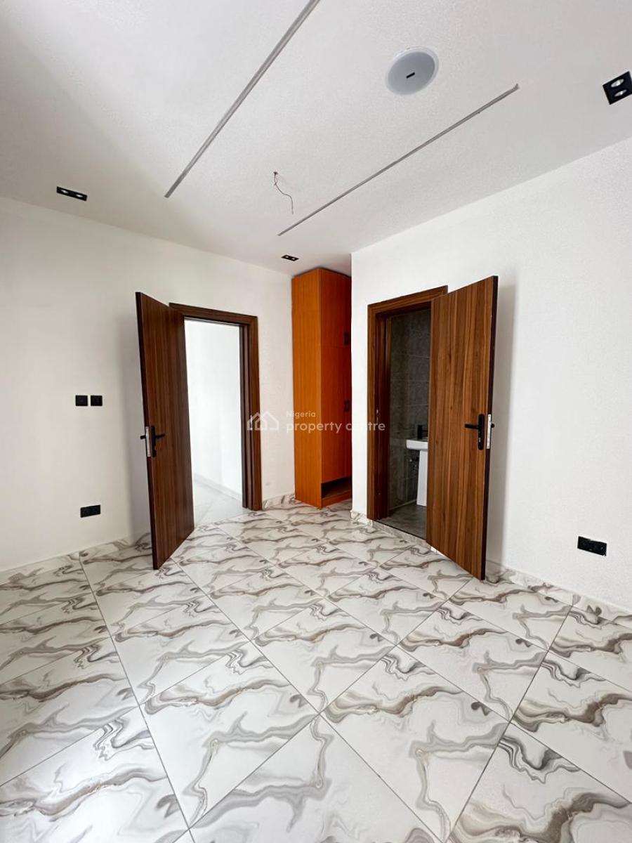 Well-built Luxury Spacious 5 Bedrooms Fully Detached Duplex with Bq, Lekki, Lagos, Detached Duplex for Sale