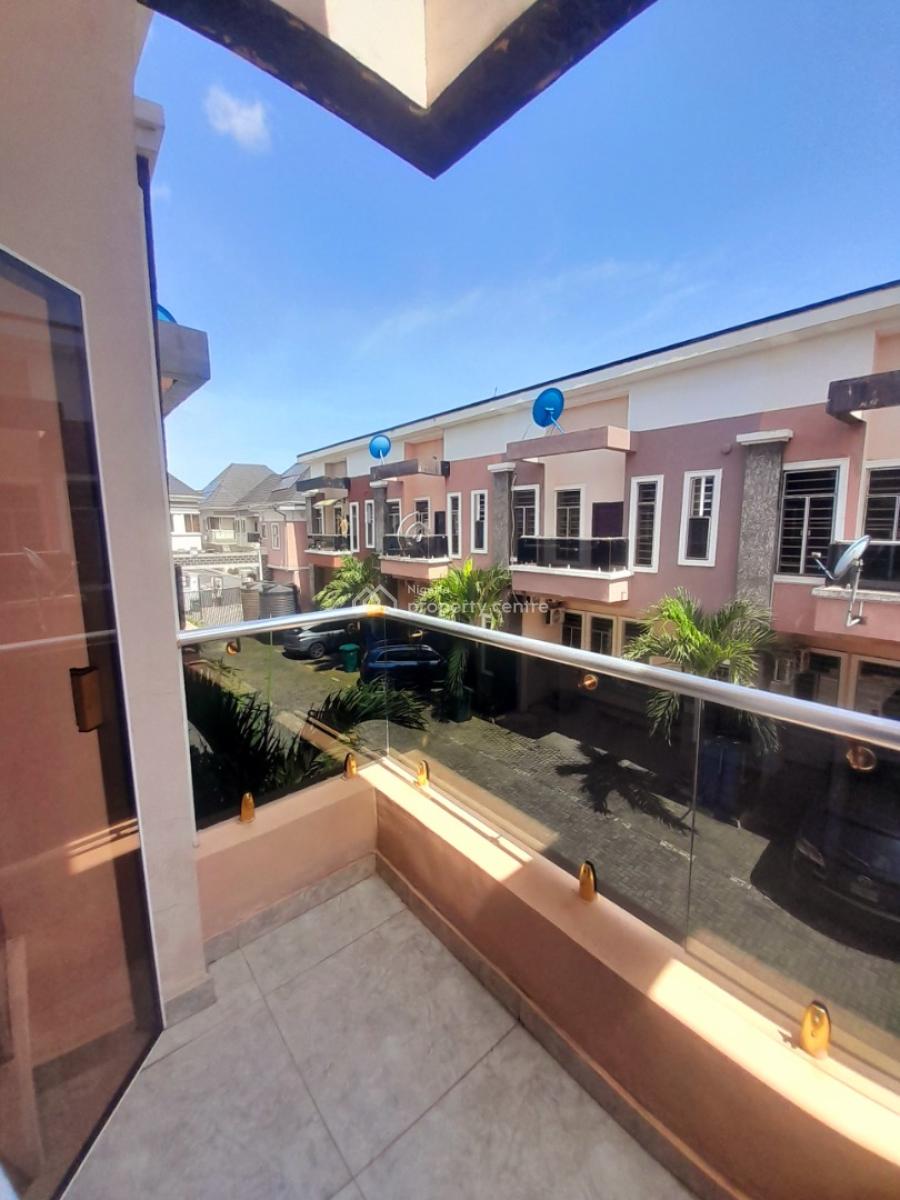 Masters Bedroom & Parlour (shared Apartment), Abiola Court 10, Chevron, Lekki, Lagos, Mini Flat (room and Parlour) for Rent