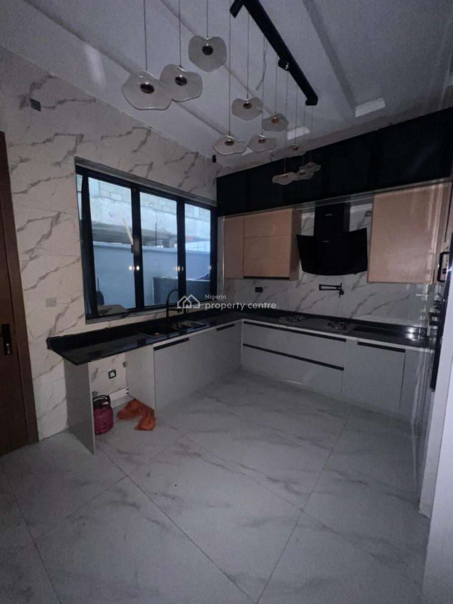 4 Bedroom Terrace Duplex with Bq Available, Lekki Phase 1, Lekki, Lagos, Terraced Duplex for Sale