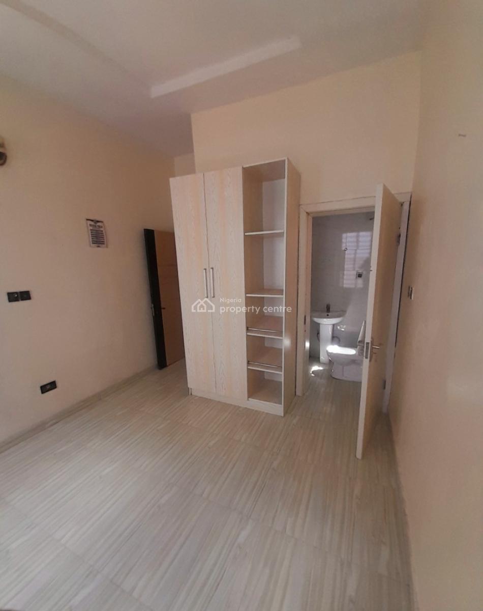 Mini Flat with Shared/private Kitchen Option, Abiola Court 10, Chevron, Lekki, Lagos, Mini Flat (room and Parlour) for Rent