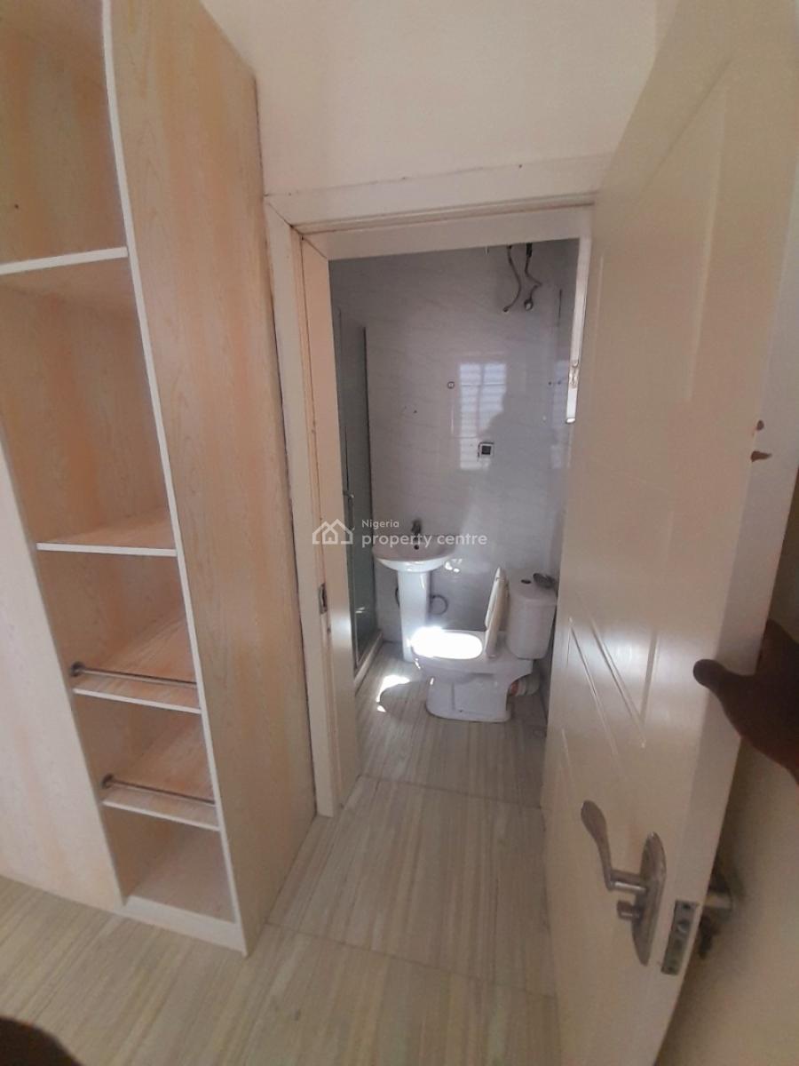 Mini Flat with Shared/private Kitchen Option, Abiola Court 10, Chevron, Lekki, Lagos, Mini Flat (room and Parlour) for Rent