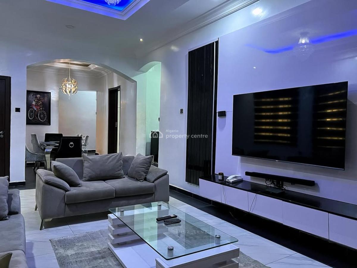 Femicadence 3 Bedroom in Serene Environment, Ring Road, Challenge, Ibadan, Oyo, Flat / Apartment Short Let