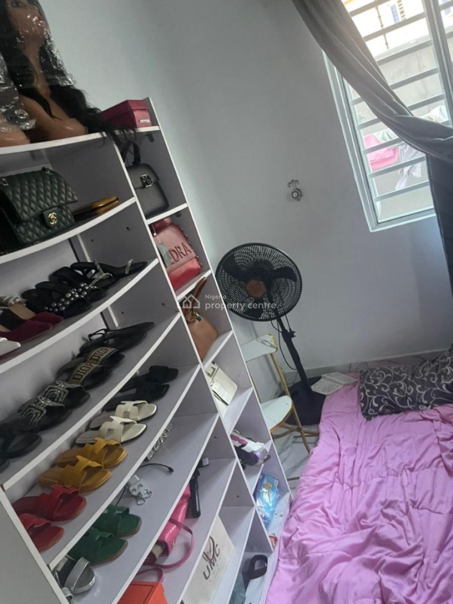Flatmate Needed in a 2 Bedroom Shared Flat, Okun-ajah, Ajah, Lagos, Flat / Apartment for Rent