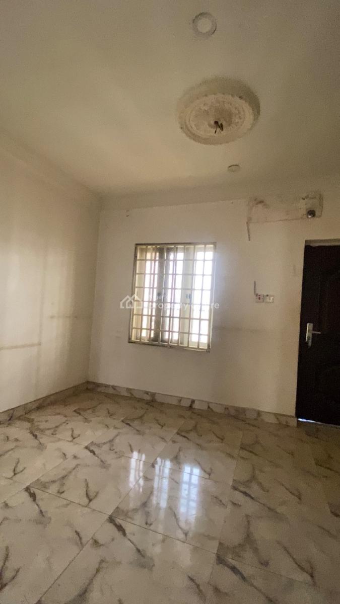Spacious 3 Bedroom Flat, Mabushi, Abuja, Flat / Apartment for Rent