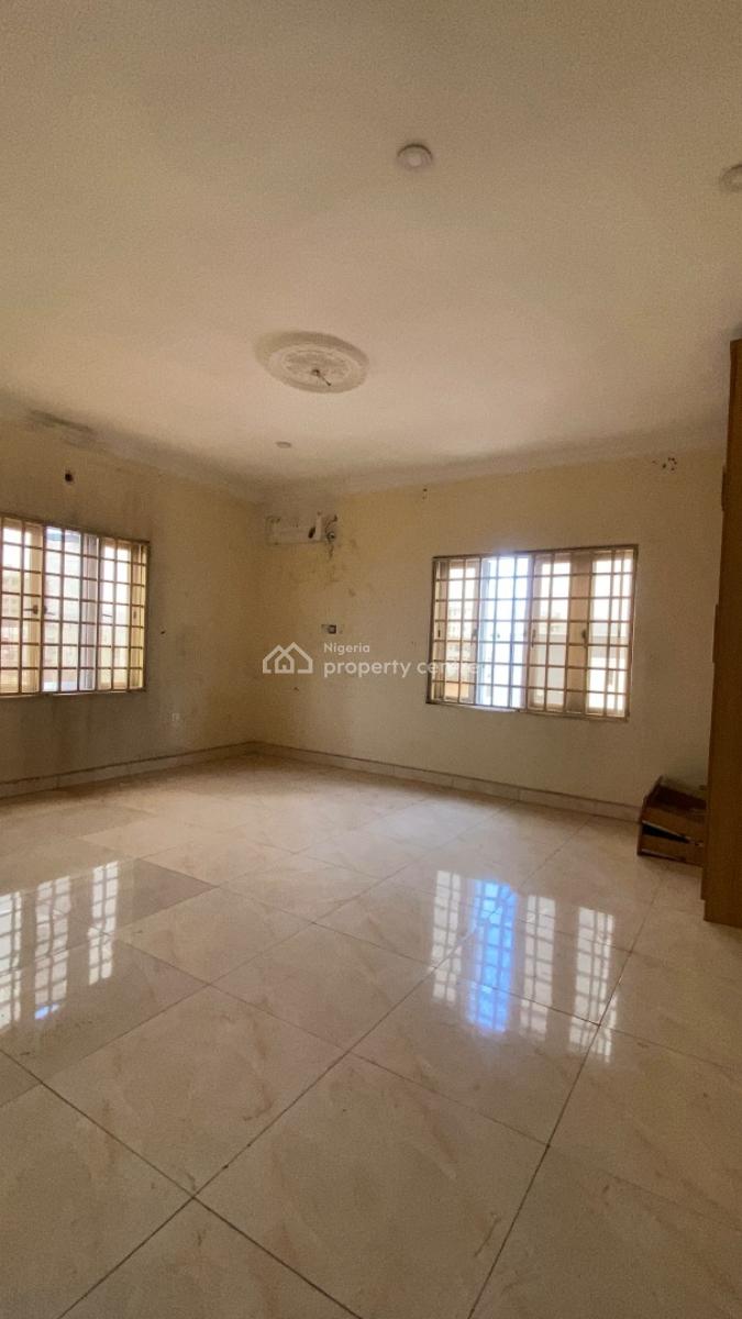 Spacious 3 Bedroom Flat, Mabushi, Abuja, Flat / Apartment for Rent