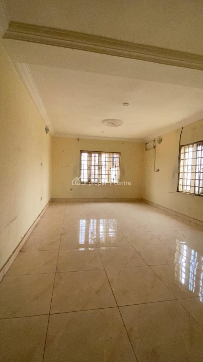 Spacious 3 Bedroom Flat, Mabushi, Abuja, Flat / Apartment for Rent