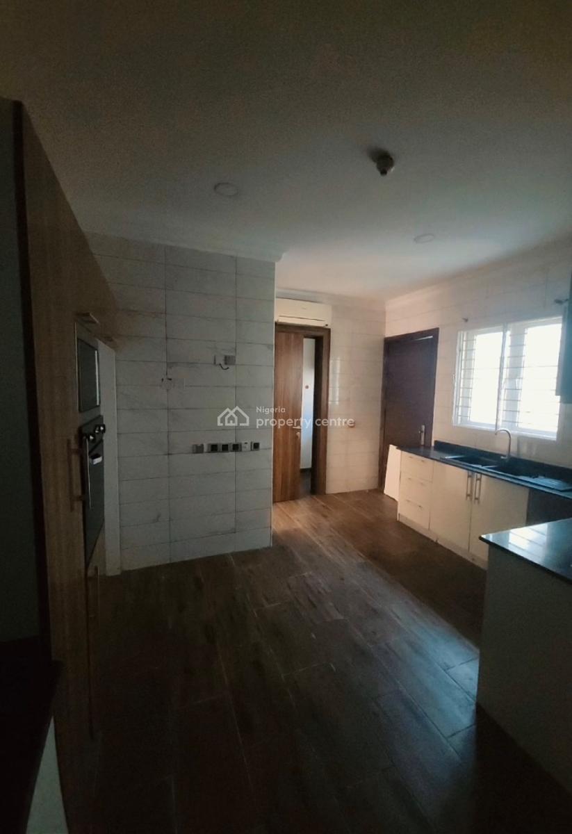 Spacious 4 Bedroom Terrace Duplex Available in Banana Island, Banana Island, Ikoyi, Lagos, Terraced Duplex for Rent