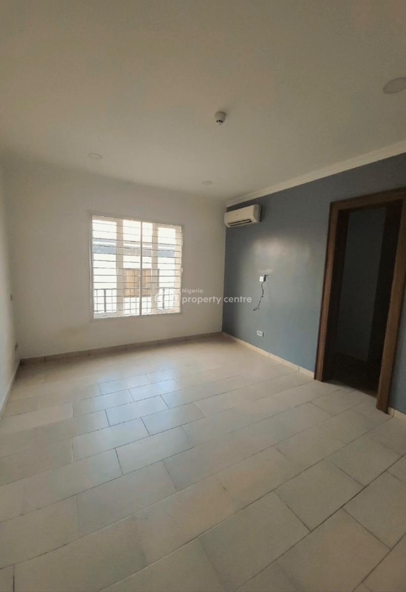 Spacious 4 Bedroom Terrace Duplex Available in Banana Island, Banana Island, Ikoyi, Lagos, Terraced Duplex for Rent