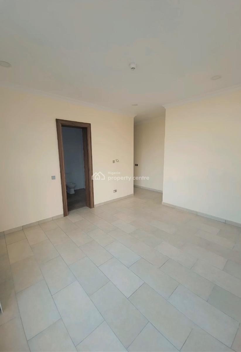 Spacious 4 Bedroom Terrace Duplex Available in Banana Island, Banana Island, Ikoyi, Lagos, Terraced Duplex for Rent