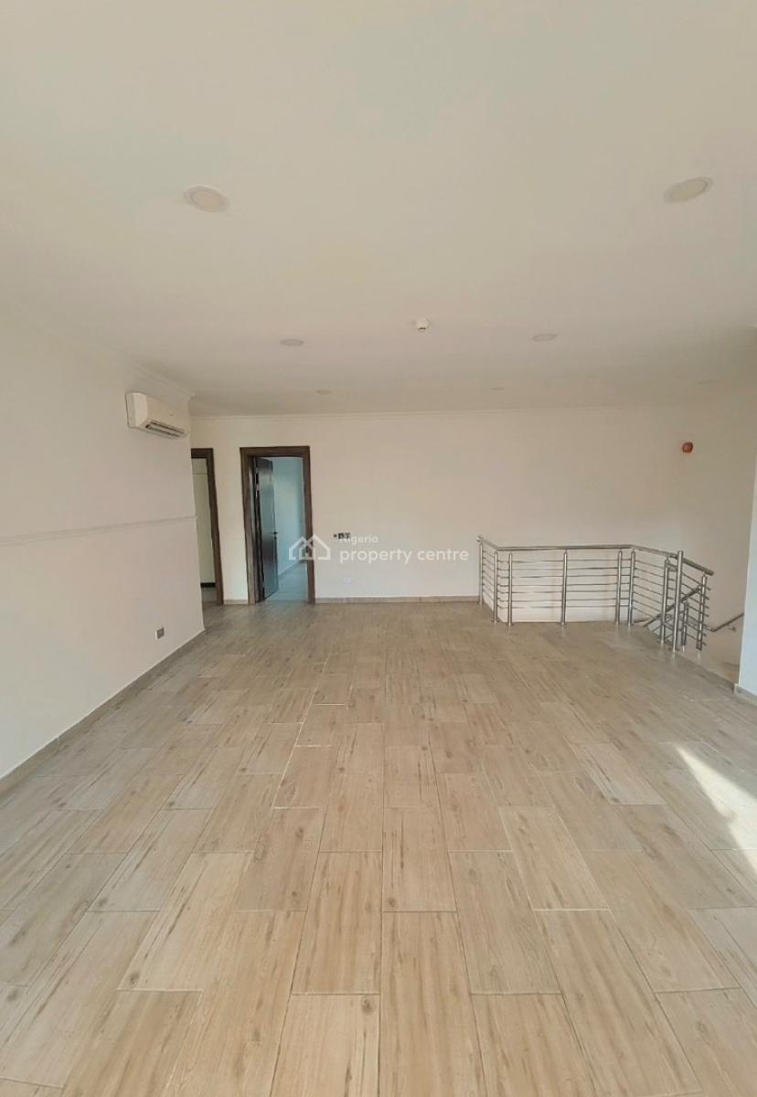 Spacious 4 Bedroom Terrace Duplex Available in Banana Island, Banana Island, Ikoyi, Lagos, Terraced Duplex for Rent