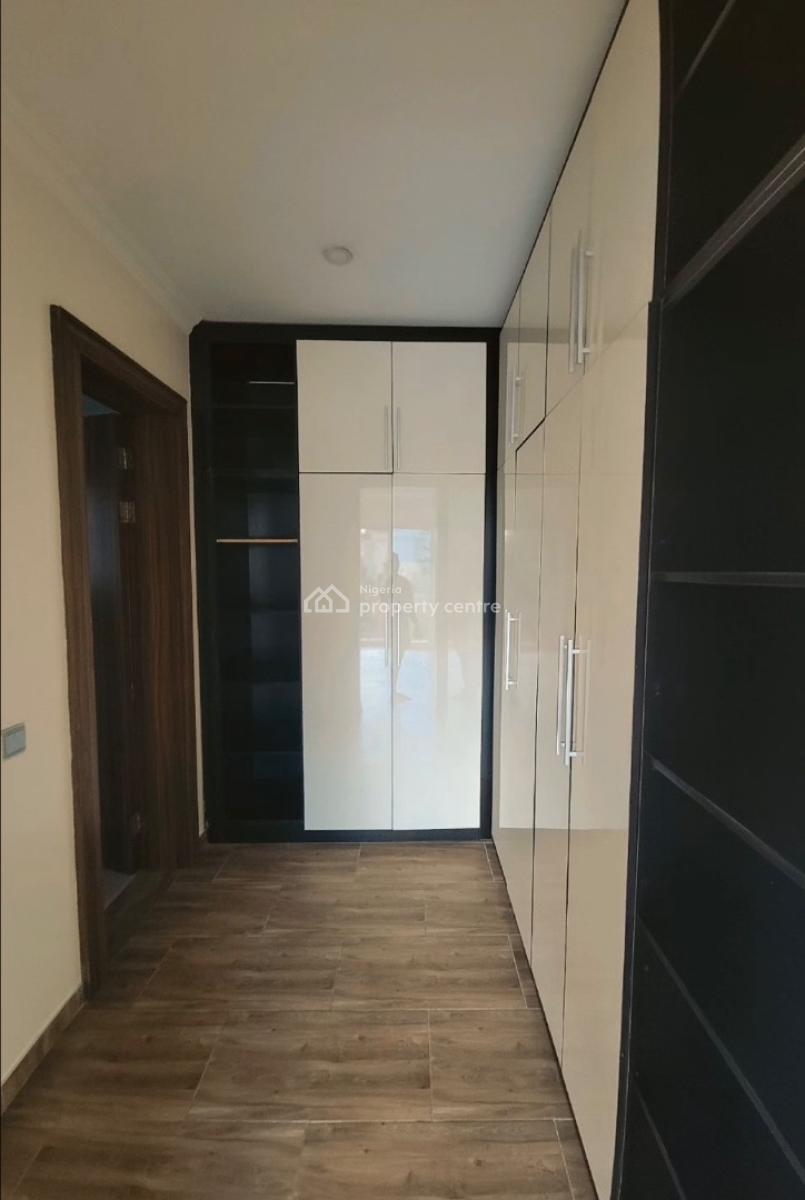 Spacious 4 Bedroom Terrace Duplex Available in Banana Island, Banana Island, Ikoyi, Lagos, Terraced Duplex for Rent