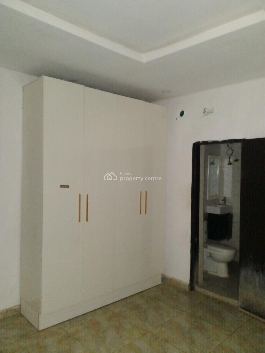 2 Bedroom Flat, Gated Estate Thomas Estate Ajah Lagos State, Ajiwe, Ajah, Lagos, Flat / Apartment for Rent