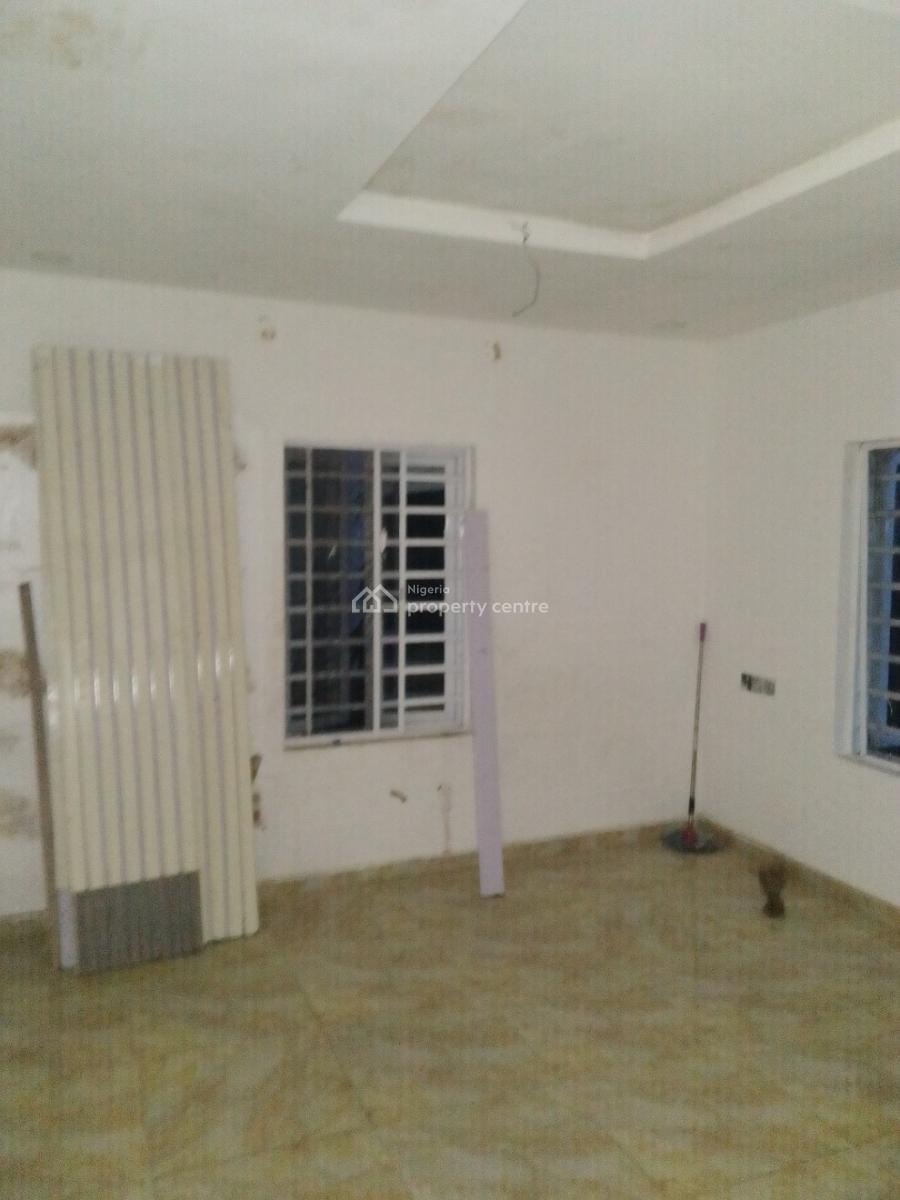2 Bedroom Flat, Gated Estate Thomas Estate Ajah Lagos State, Ajiwe, Ajah, Lagos, Flat / Apartment for Rent