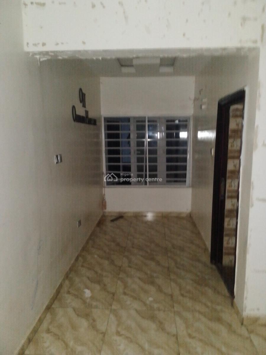 2 Bedroom Flat, Gated Estate Thomas Estate Ajah Lagos State, Ajiwe, Ajah, Lagos, Flat / Apartment for Rent