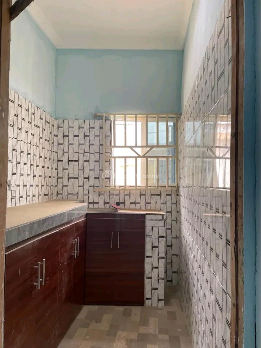 Lovely 2 Bedroom, Parkview Estate Ginti, Ikorodu, Lagos, Flat / Apartment for Rent