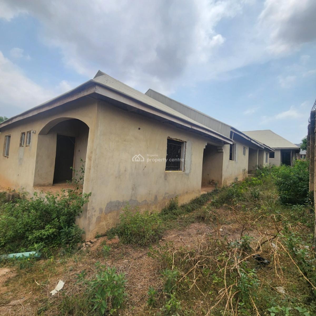 Standard 3 Units of 2 Bedroom Flat and 3 Units of Room/parlor Self-contain, Soka, Ibadan, Oyo, Block of Flats for Sale