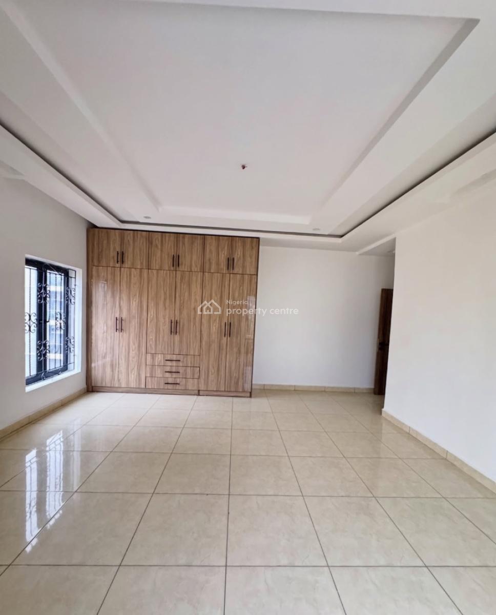 Well Finished 3 Bedroom Apartment Plus a Bq and  Acs, Jahi, Abuja, Flat / Apartment for Rent