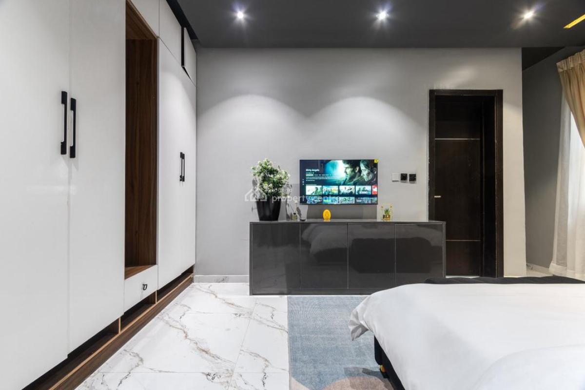 Luxury 2 Bedroom Apartment with Housekeeping and En-suite Rooms, Ikate, Lekki, Lagos, Flat / Apartment Short Let