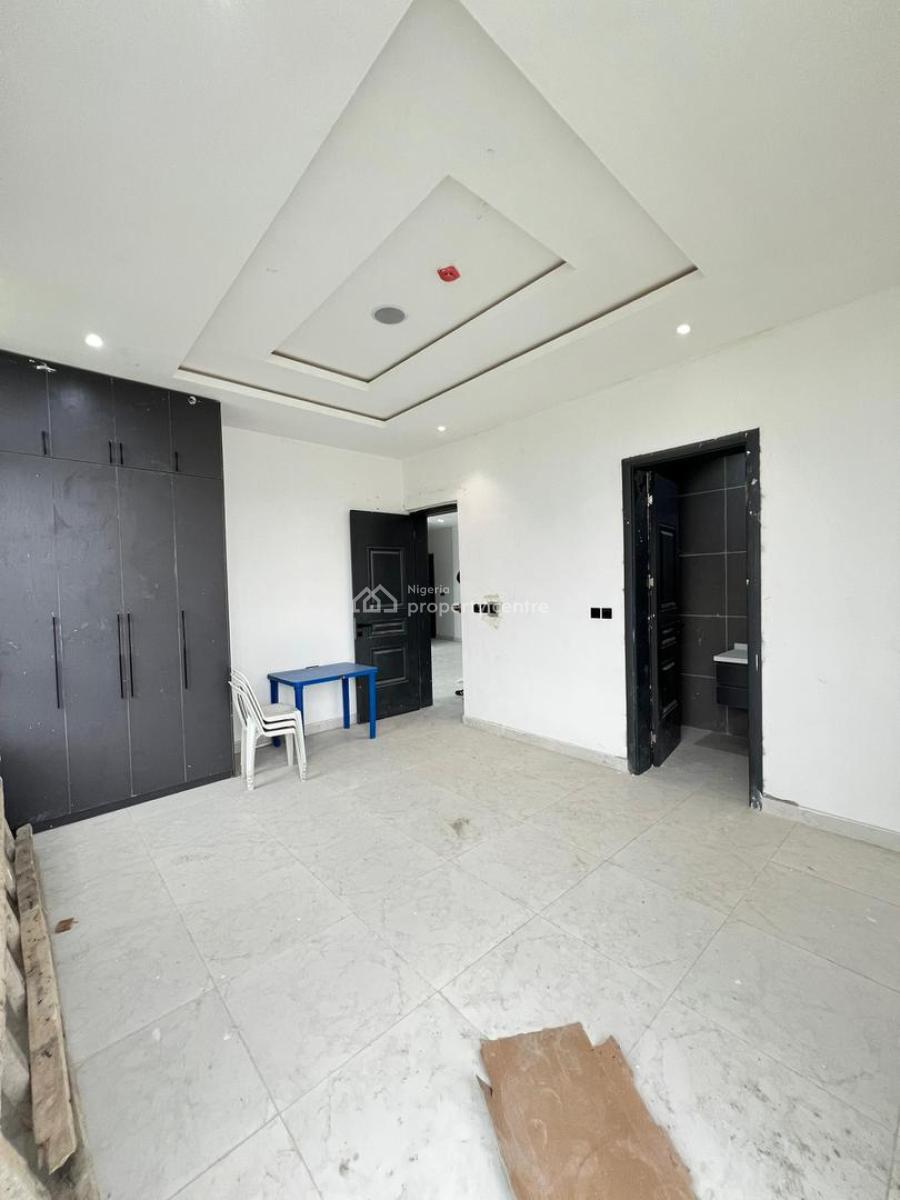 Spacious 2 Bedroom Apartment with  Bq, Swimming Pool, Gym and Elevator, Lekki Phase 1, Lekki, Lagos, Flat / Apartment for Sale