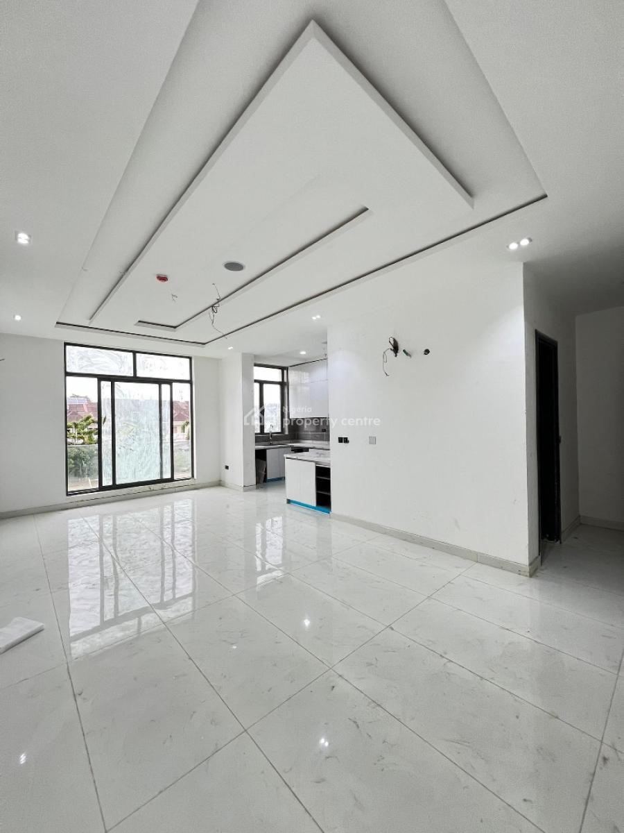 Spacious 2 Bedroom Apartment with  Bq, Swimming Pool, Gym and Elevator, Lekki Phase 1, Lekki, Lagos, Flat / Apartment for Sale