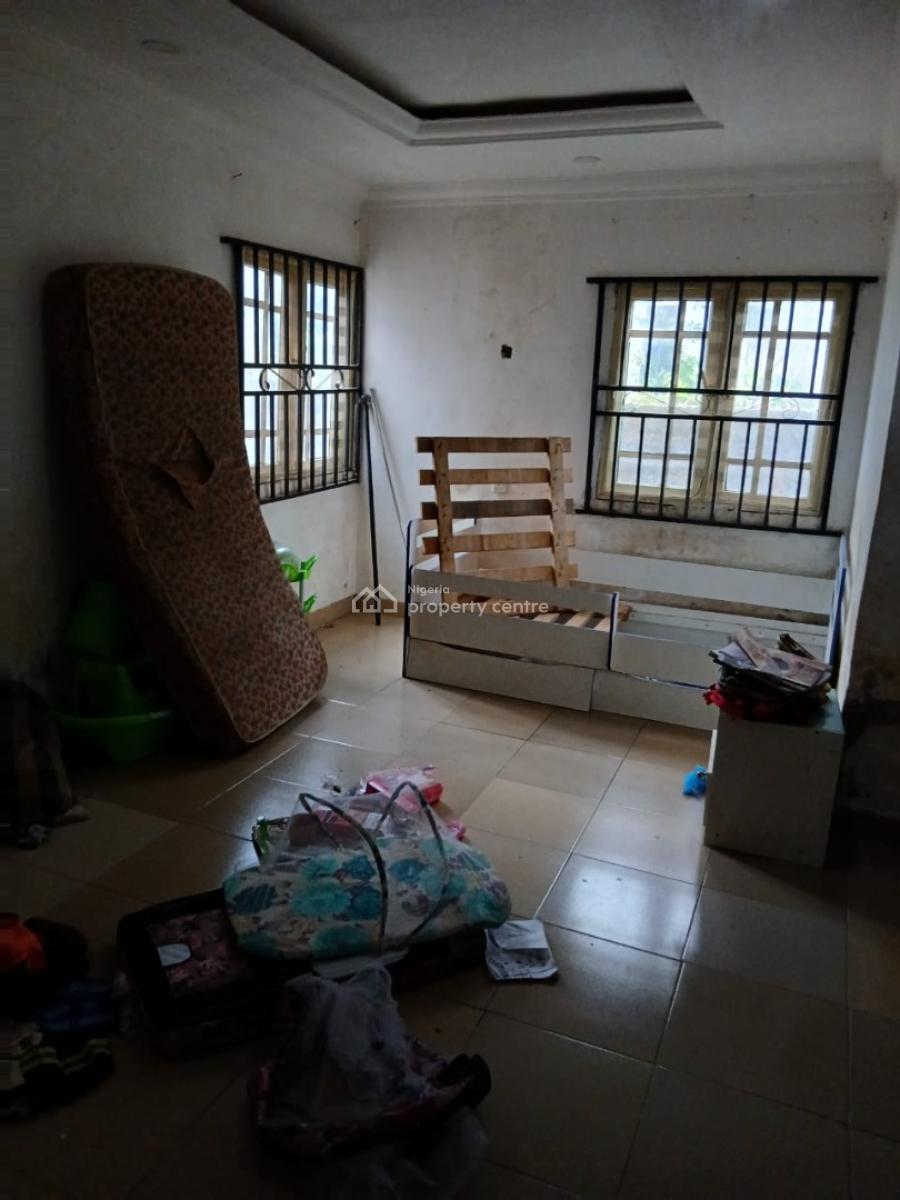 a Spacious 3-bedroom Bungalow All Rooms En-suite with 2 Shops., Golden Estate, Oremeji Street., Ikorodu, Lagos, Detached Bungalow for Sale