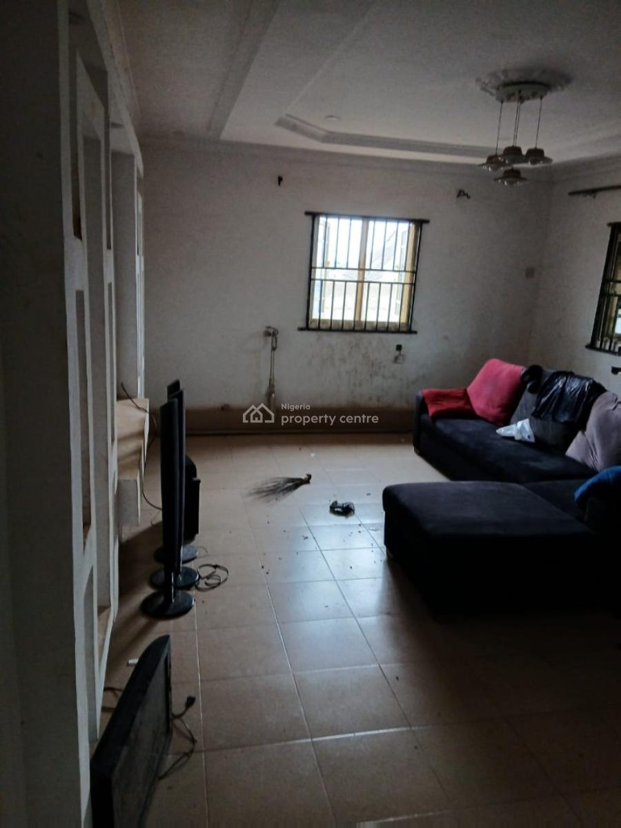 a Spacious 3-bedroom Bungalow All Rooms En-suite with 2 Shops., Golden Estate, Oremeji Street., Ikorodu, Lagos, Detached Bungalow for Sale