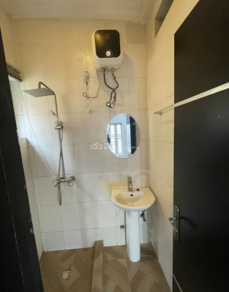 Large Luxury Miniflat Upstairs, Off New Road, Igbo Efon, Lekki, Lagos, Mini Flat (room and Parlour) for Rent