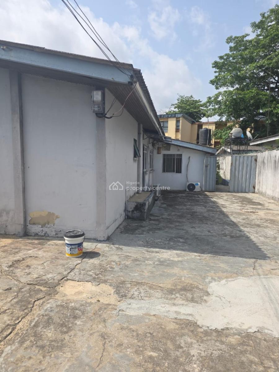 Bungalow, Adeniran Ogunsanya/ Surulere/lagos, Adeniran Ogunsanya, Surulere, Lagos, Flat / Apartment for Sale
