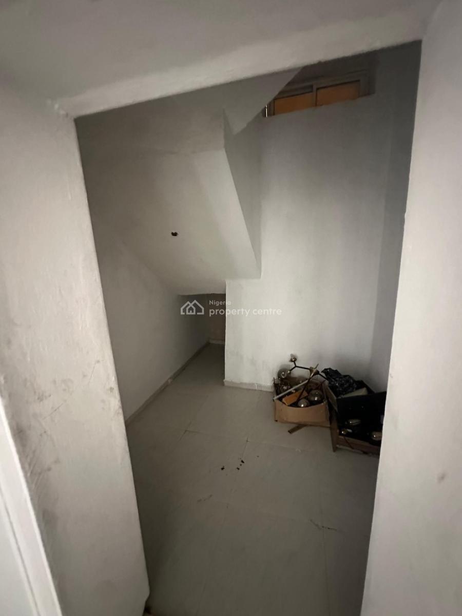 Sharp 2 Bedroom Apartment, Ologolo, Lekki, Lagos, Flat / Apartment for Rent