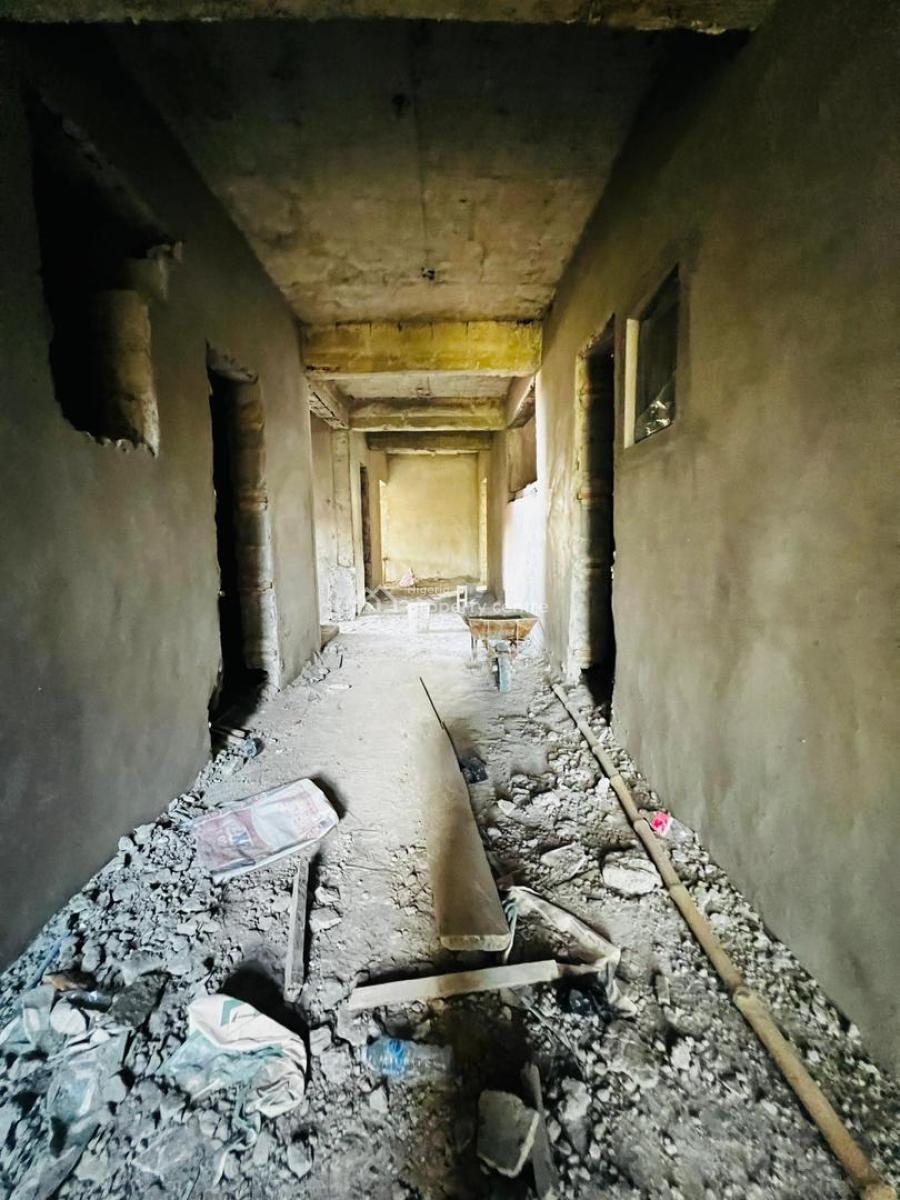 Exquisitely Built 2 Bedroom Apartment, Adeniyi Jones, Ikeja, Lagos, Block of Flats for Sale