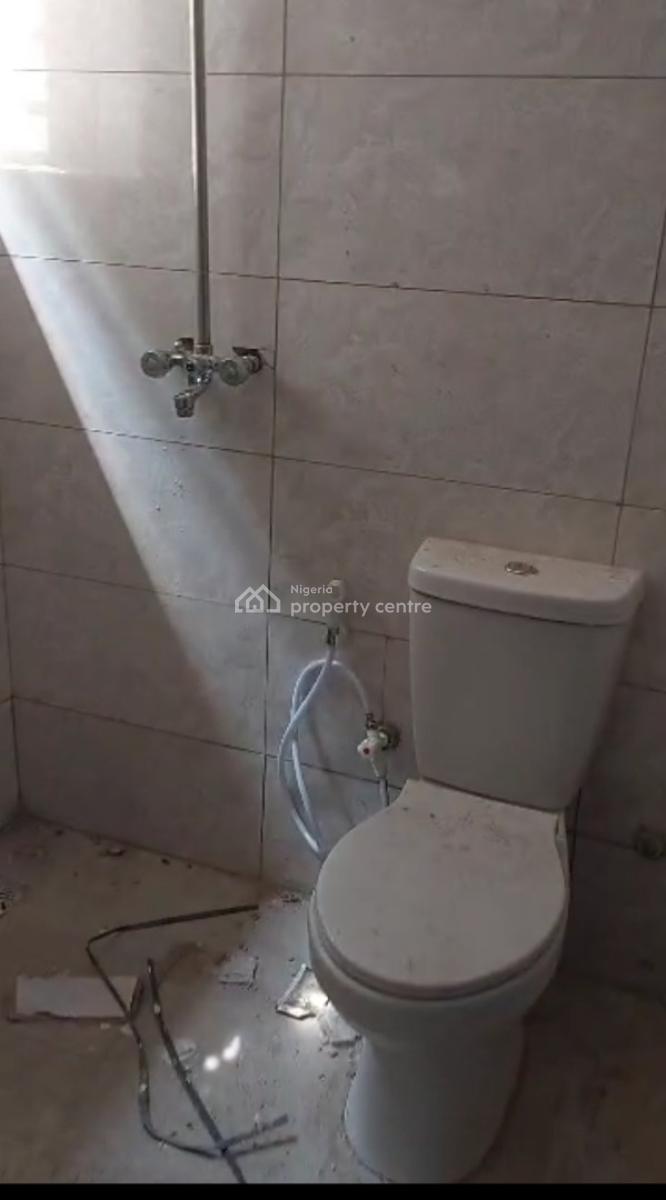 2 Bedroom Flat, Ajao Estate Isolo, Isolo, Lagos, Flat / Apartment for Rent