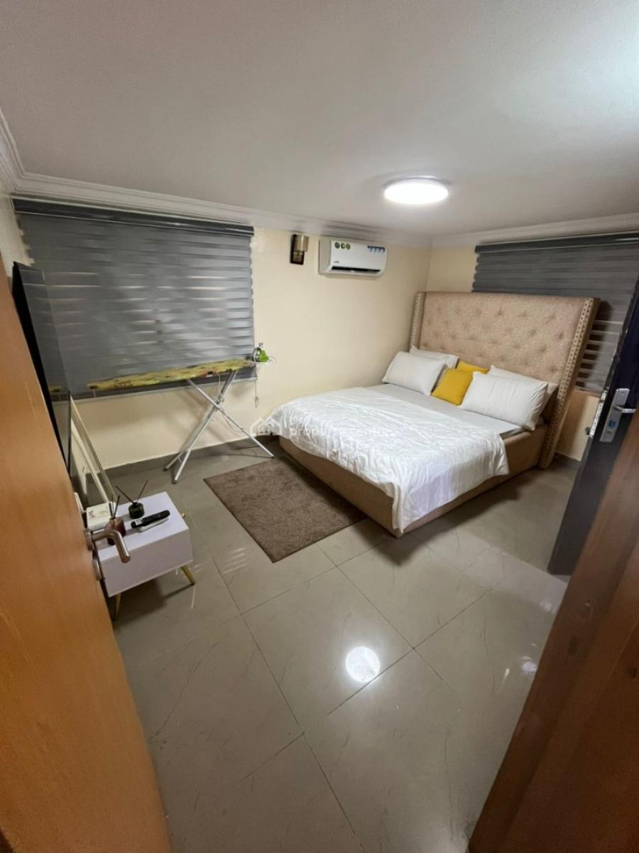 2 Bedroom Fully Equipped Kitchen - Fitted Wardrobes - Neatly Finished, Ikeja Gra, Ikeja, Lagos, Flat / Apartment for Sale
