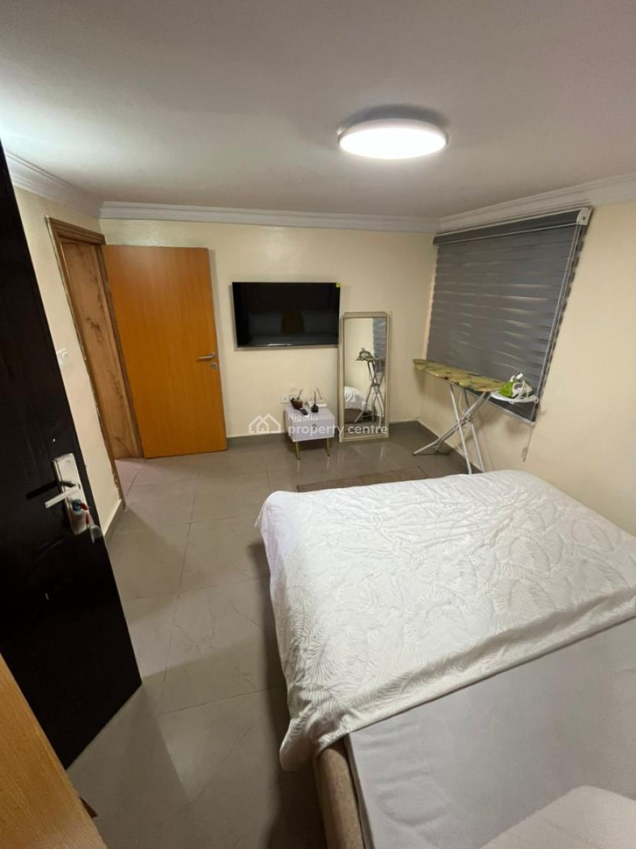 2 Bedroom Fully Equipped Kitchen - Fitted Wardrobes - Neatly Finished, Ikeja Gra, Ikeja, Lagos, Flat / Apartment for Sale