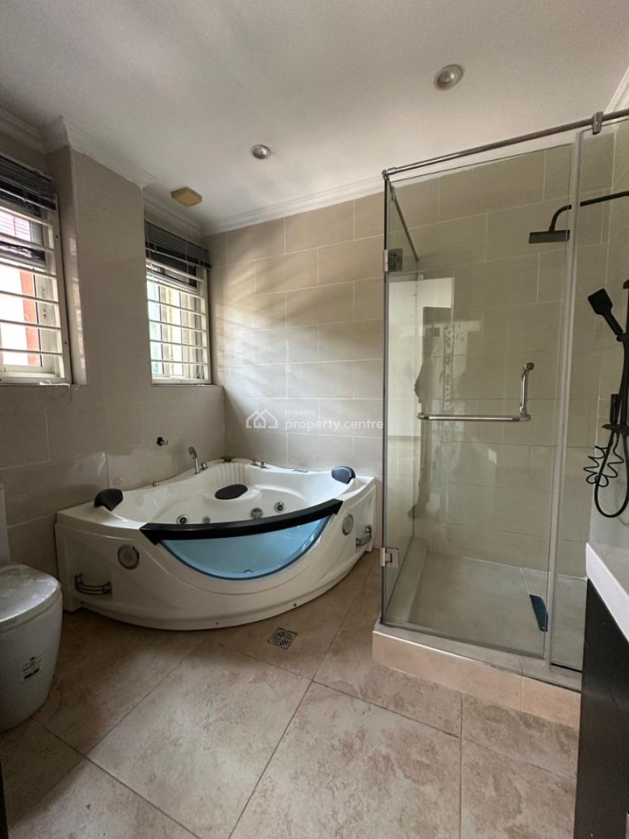 Spacious Well Maintained 3-bedroom Maisonette + Bq, Old Ikoyi, Ikoyi, Lagos, Flat / Apartment for Rent