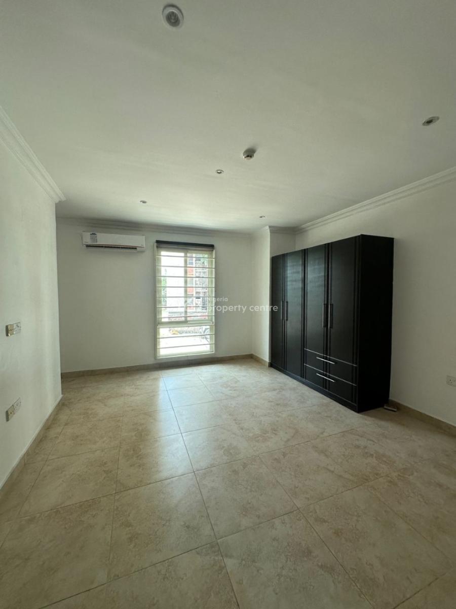 Spacious Well Maintained 3-bedroom Maisonette + Bq, Old Ikoyi, Ikoyi, Lagos, Flat / Apartment for Rent