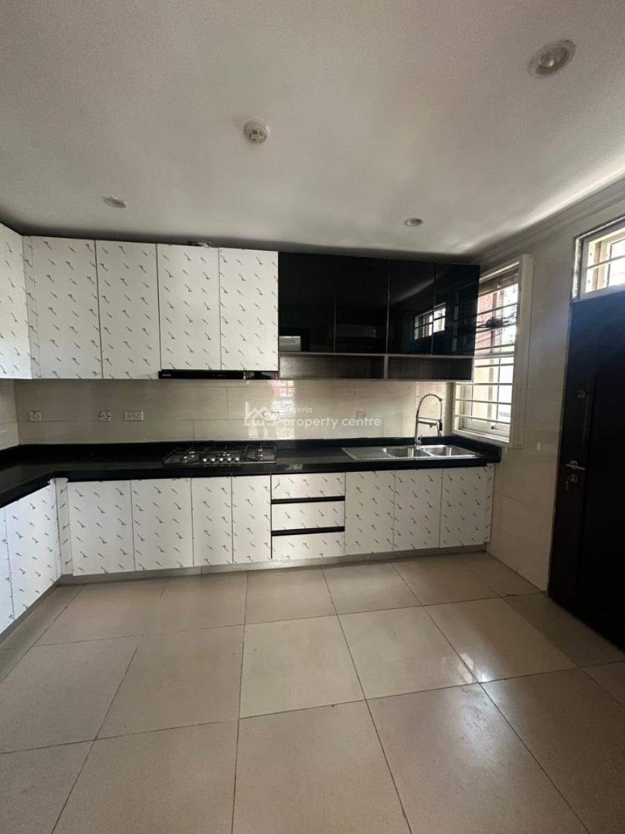 Spacious Well Maintained 3-bedroom Maisonette + Bq, Old Ikoyi, Ikoyi, Lagos, Flat / Apartment for Rent