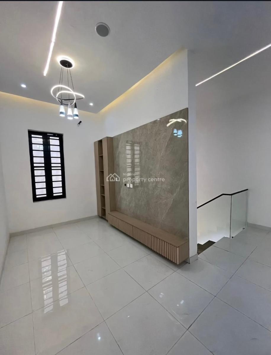 5 Bedroom House with a Pool and Bq, Ajah, Lagos, Detached Duplex for Sale