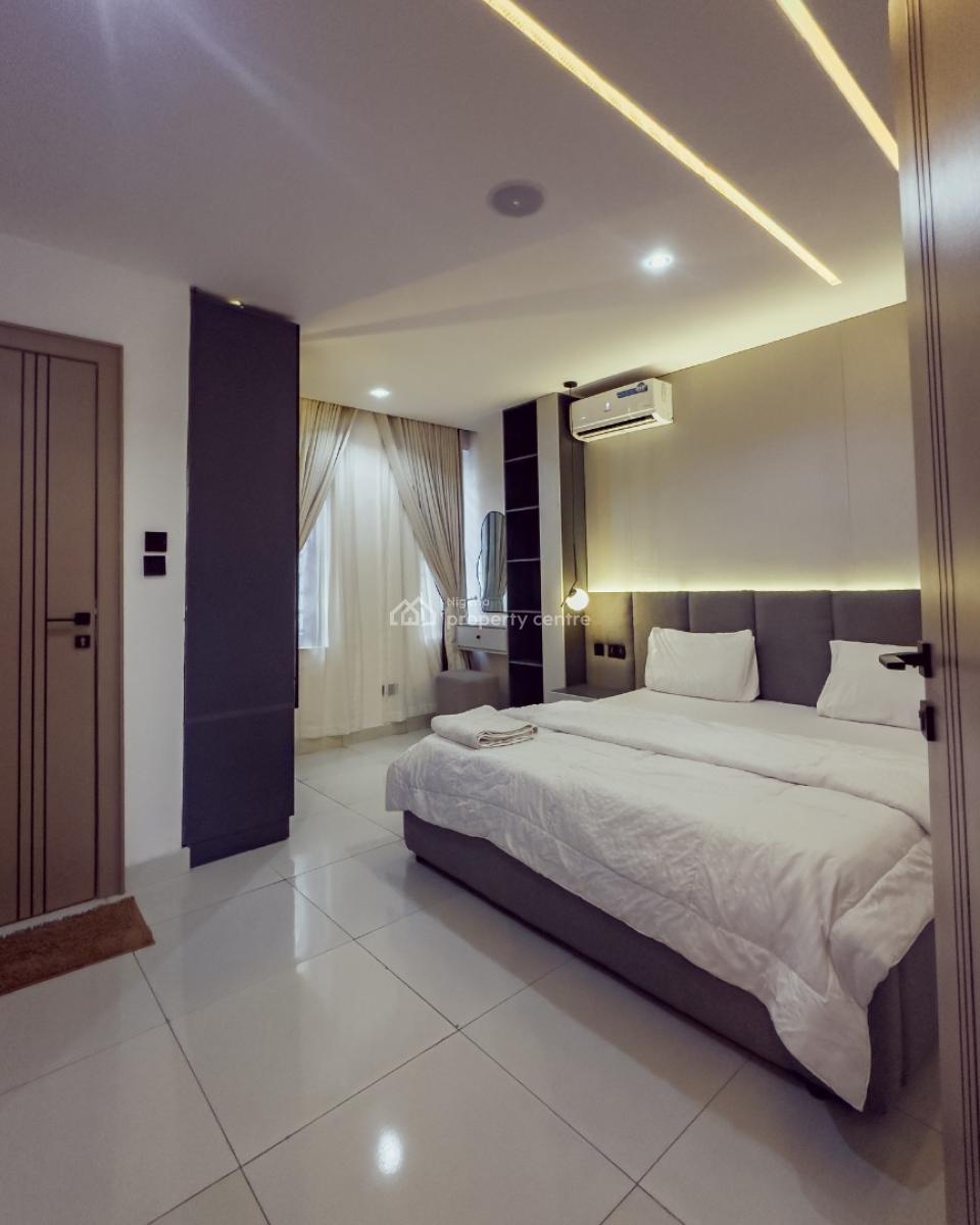 Ethereal and Cozy Two Bedroom Apartment, 42 Rotimi Street, Surulere, Lagos, Flat / Apartment Short Let