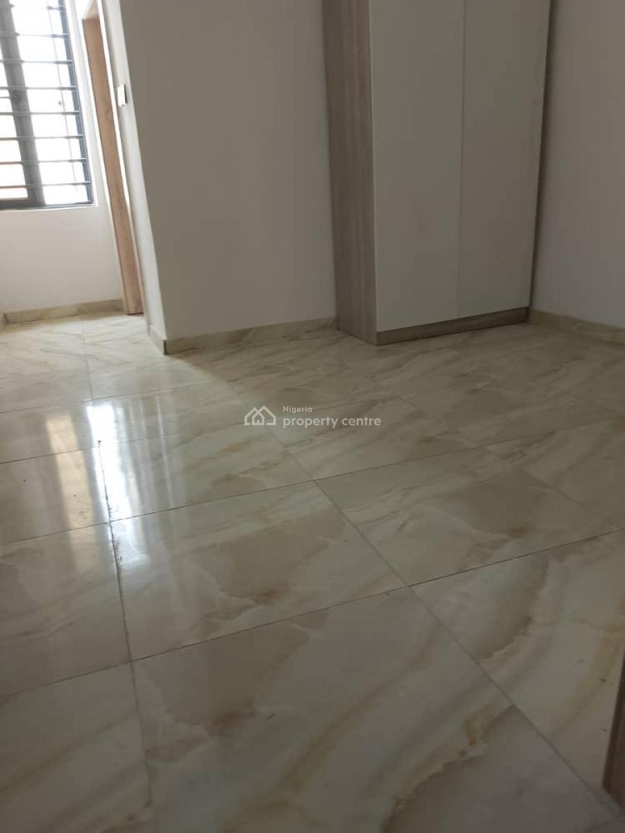 Nice Distress Sell 4 Bedroom Duplex Terrace Fully Service Estate, Harris Drive Lekki Vgc Lekki Lagos State, Lekki, Lagos, Terraced Duplex for Sale