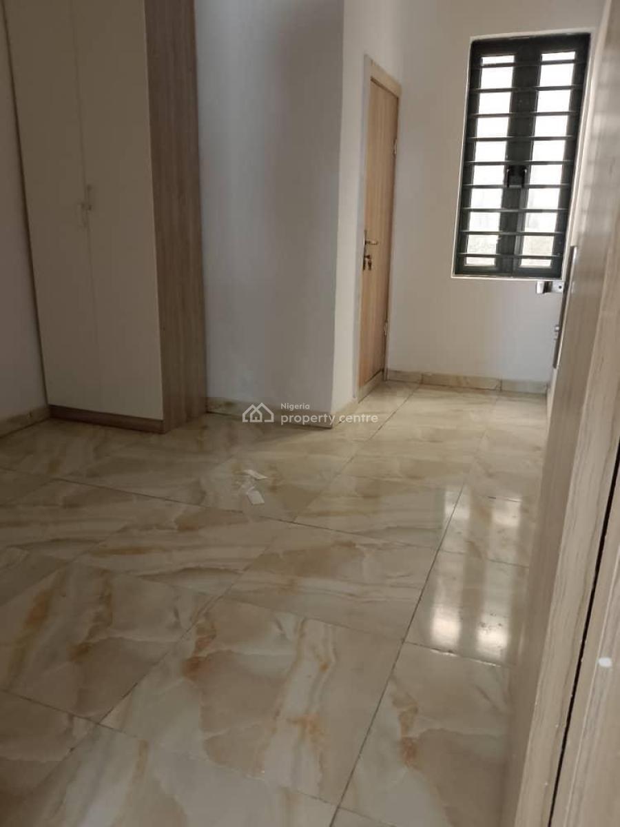 Nice Distress Sell 4 Bedroom Duplex Terrace Fully Service Estate, Harris Drive Lekki Vgc Lekki Lagos State, Lekki, Lagos, Terraced Duplex for Sale