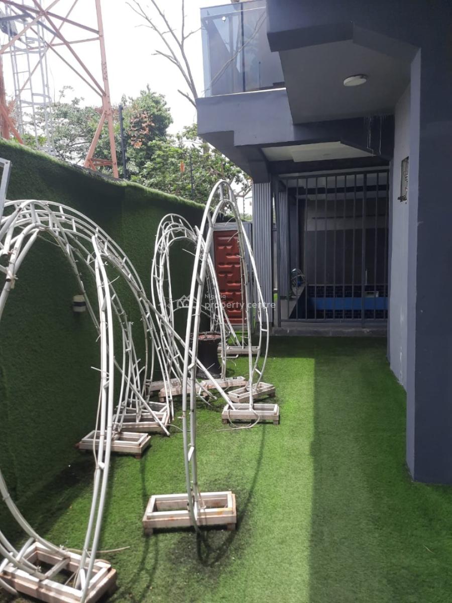 Functional Bar/lounge, Opebi, Ikeja, Lagos, Restaurant / Bar for Rent