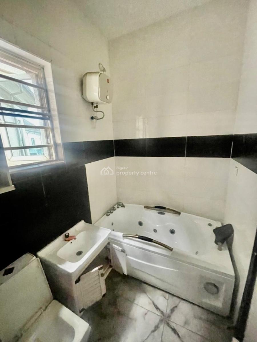 Spacious and Luxury Masters Bedroom Apartment, Chevron Alternative, Lekki, Lagos, Self Contain (single Rooms) for Rent