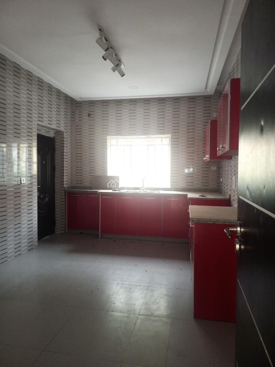 Luxury and Massive 3 Bedroom Block of Flat, After Coza, Guzape District, Abuja, Flat / Apartment for Rent