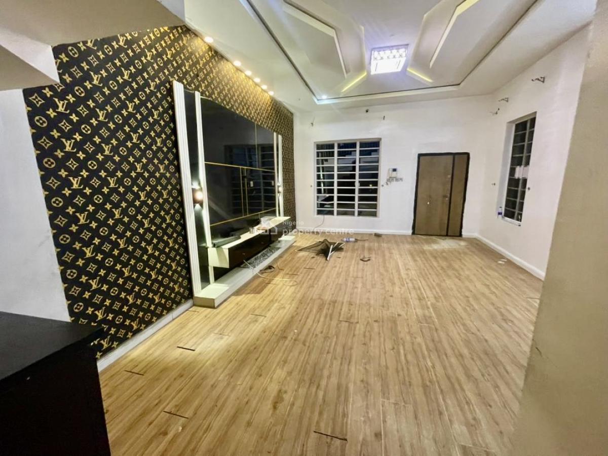 Excellent Studio Apartment in Secured Estate of High Profile Residence, Chevron Alternative, Lekki, Lagos, Self Contain (single Rooms) for Rent